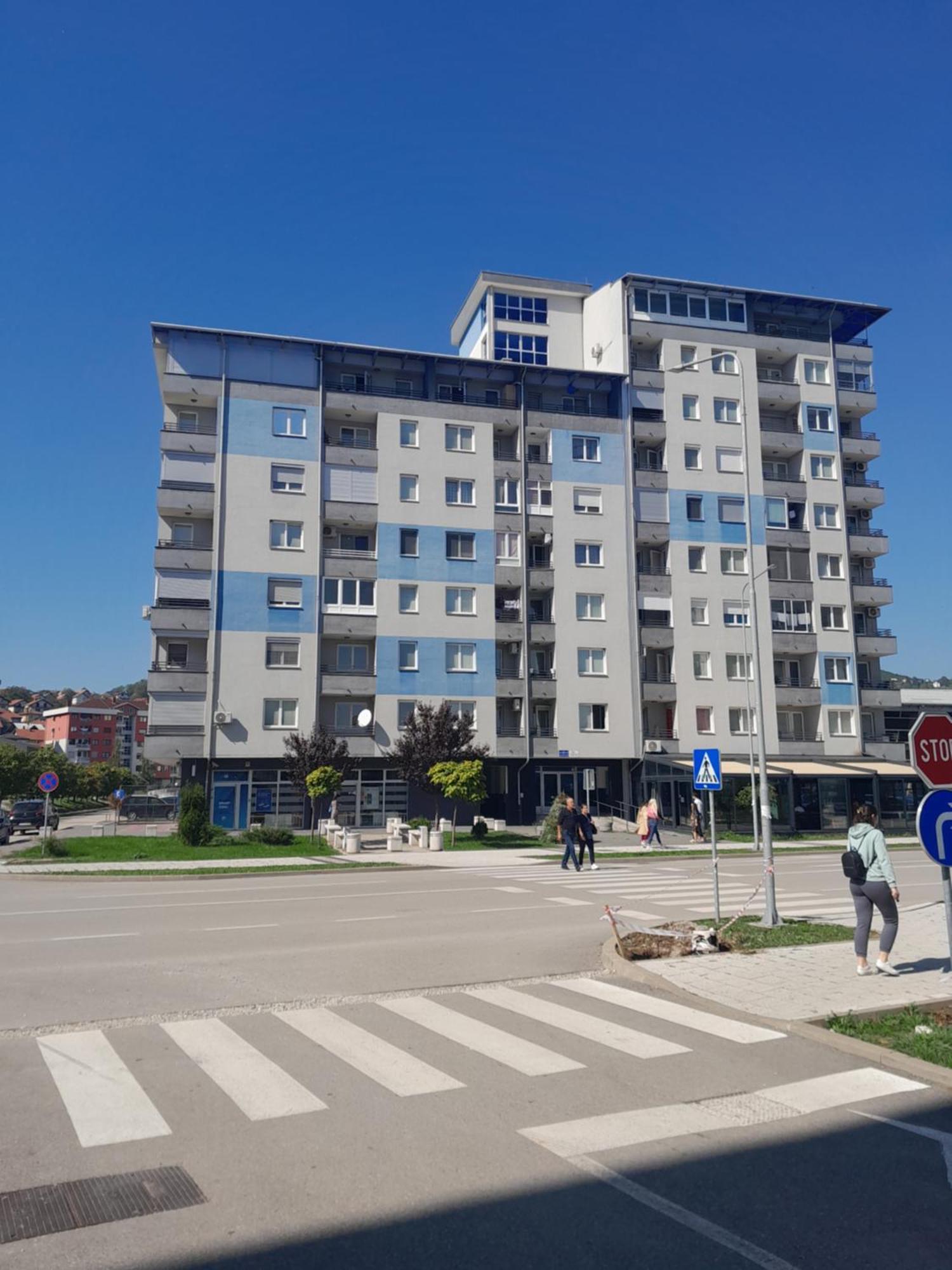 Apartmani Amona Stan Na Dan Doboj Exterior foto